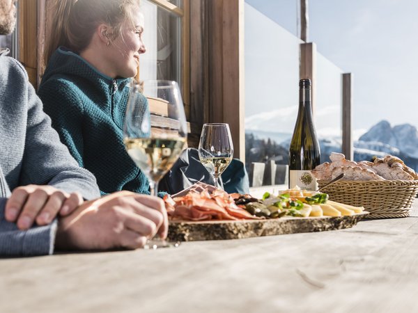 Snowshoe hiking on Alpe di Rodengo and Alpe di Luson Snowshoe hiking on Alpe di Rodengo and Alpe di Luson