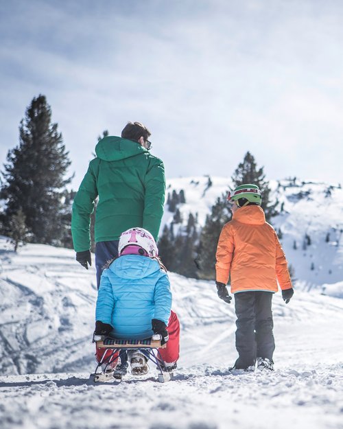 Snowshoe hiking on Alpe di Rodengo and Alpe di Luson Snowshoe hiking on Alpe di Rodengo and Alpe di Luson