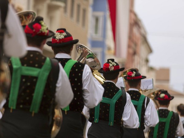 Le più belle escursioni autunnali in Alto Adige! Le più belle escursioni autunnali in Alto Adige!